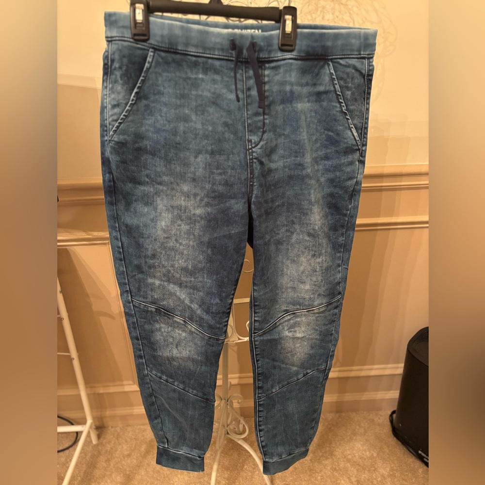 Denizen from Levi's High-Rise Jogger Jeans